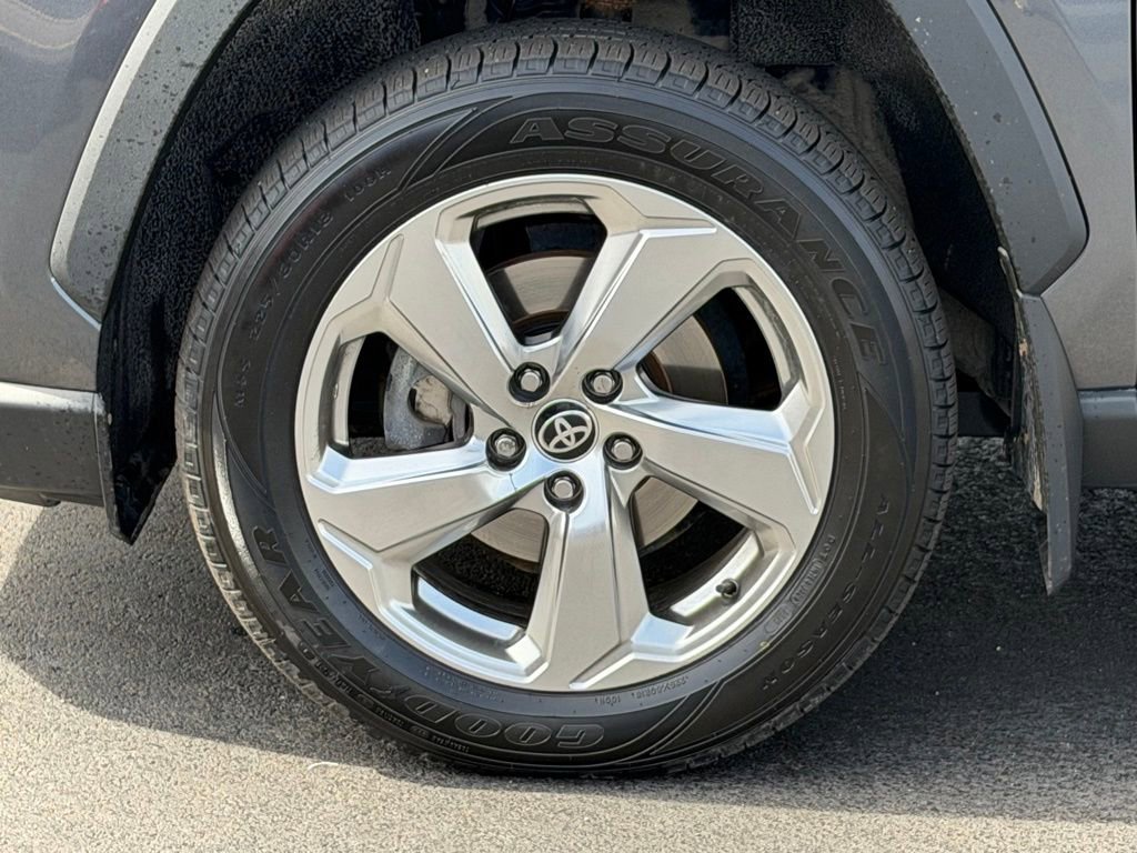 Used 2021 Toyota RAV4 Limited w/ Limited Grade Weather Package image 29