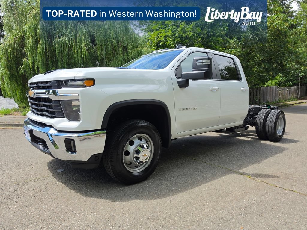 Used 2025 Chevrolet Silverado 3500 LT w/ Convenience Package AWD/4WD image 1
