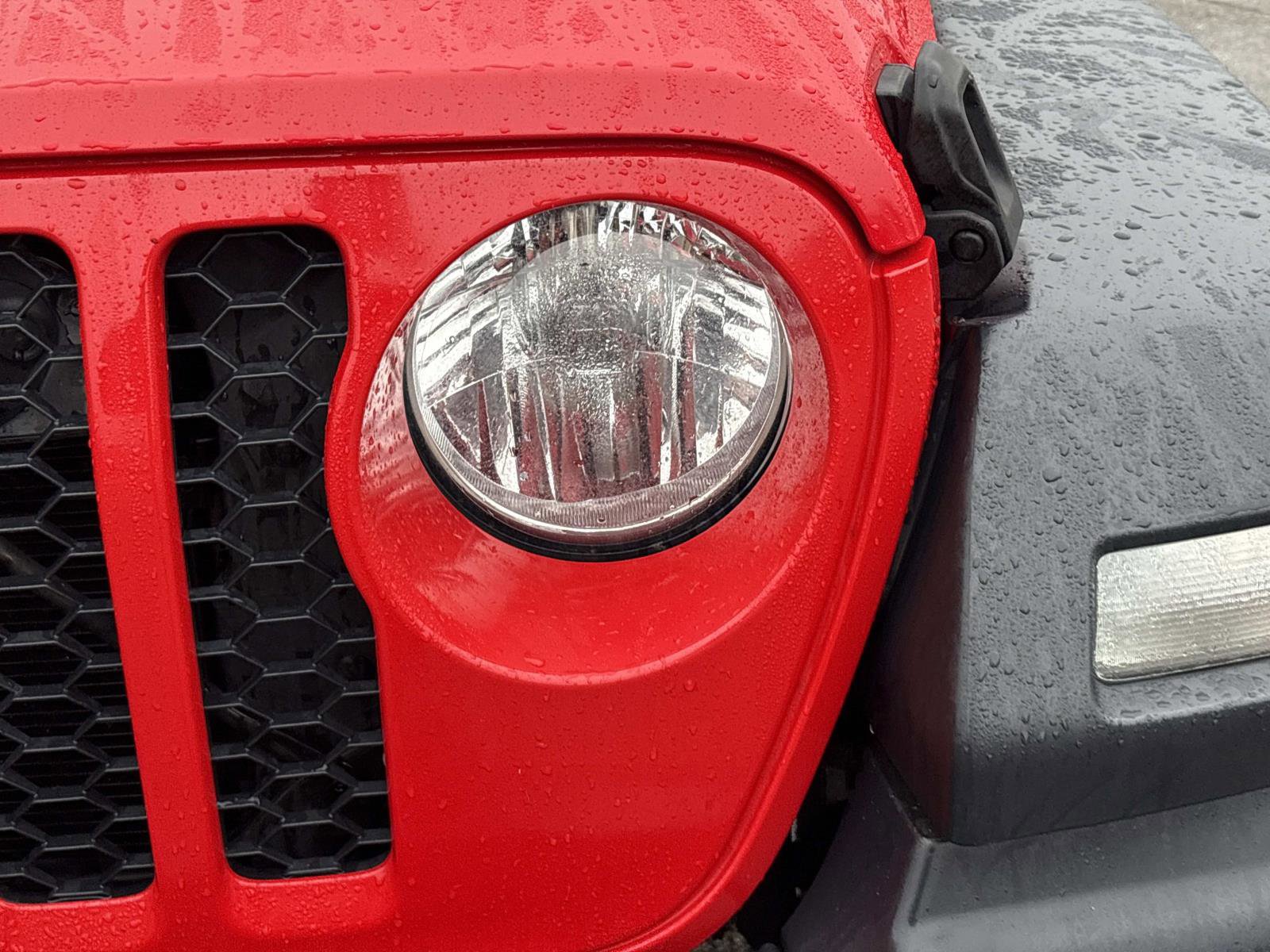 Used 2020 Jeep Gladiator Sport w/ Quick Order Package 24S image 11