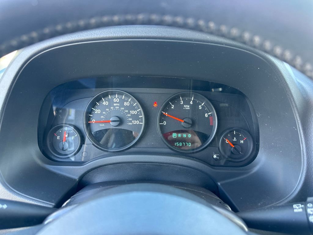 Used 2012 Jeep Patriot Latitude w/ Sun/Sound Group AWD/4WD image 19