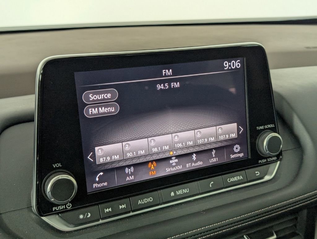 Used 2023 Nissan Rogue SV w/ SV Premium B Package image 20