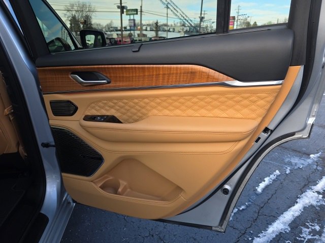 Used 2024 Jeep Grand Cherokee L Summit image 57