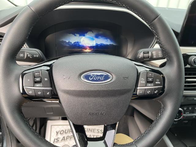 Certified 2022 Ford Escape SEL w/ Technology Package image 9