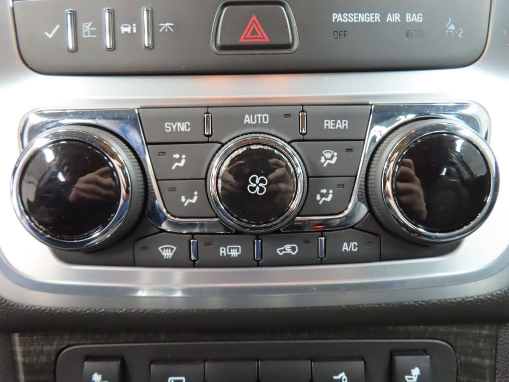 Used 2015 GMC Acadia SLT image 45