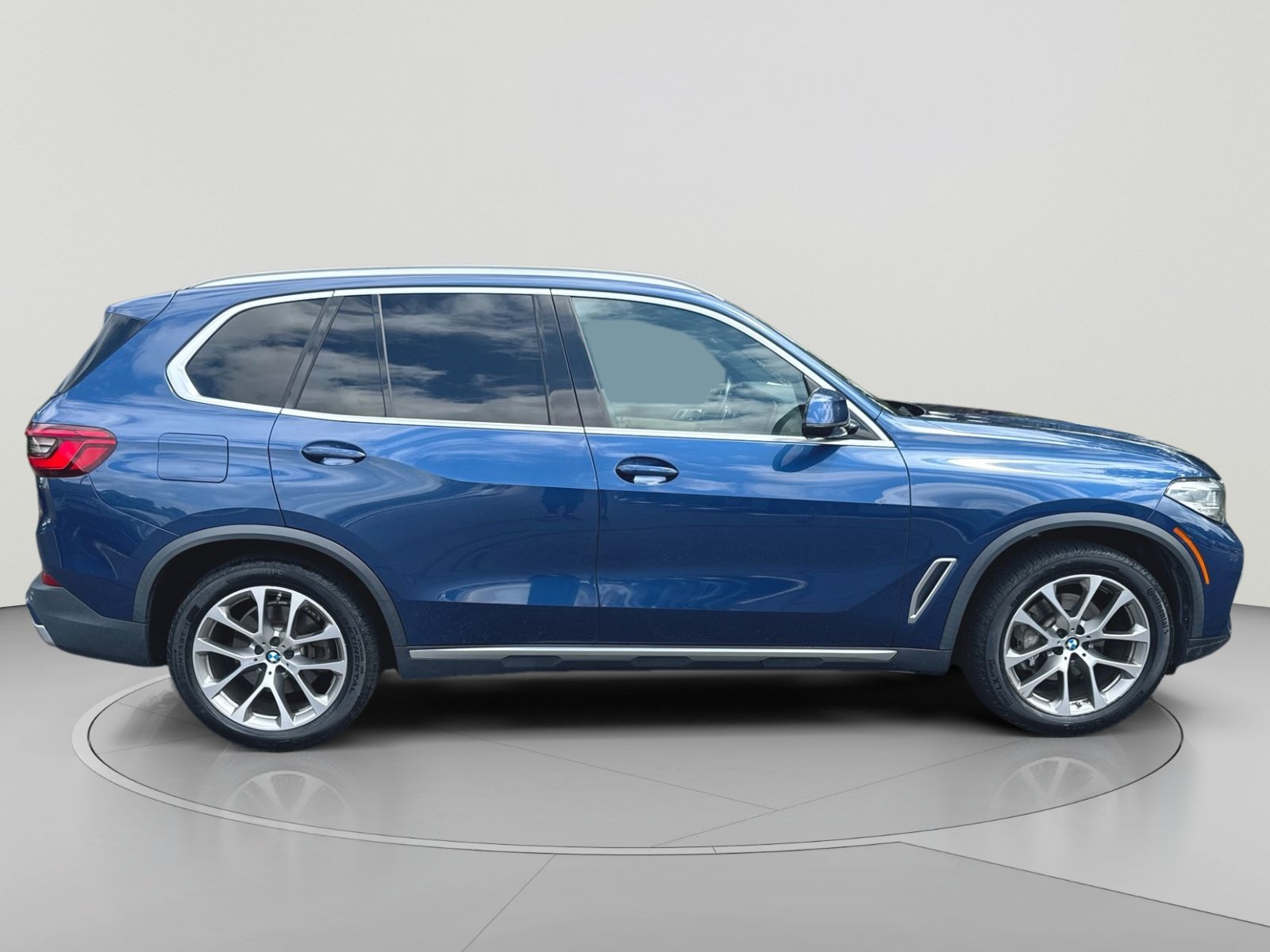Used 2019 BMW X5 xDrive40i w/ Premium Package 2 AWD/4WD image 34