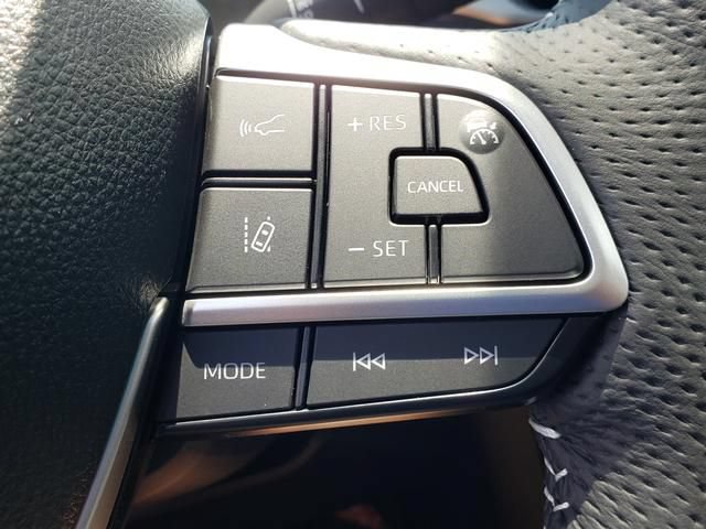 New 2026 Toyota Sienna XSE FWD image 18