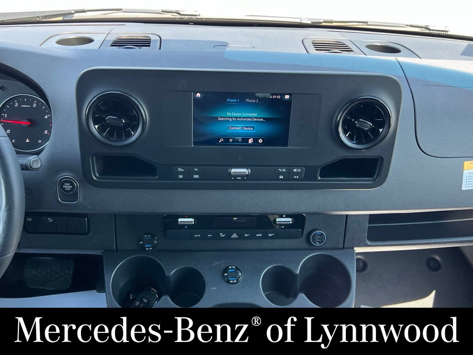 Used 2022 Mercedes-Benz Sprinter 2500 image 20