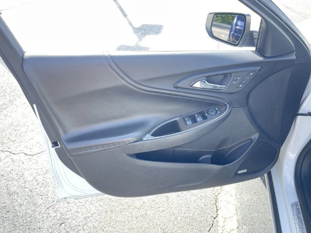Certified 2017 Chevrolet Malibu Premier w/ Premier Sun and Wheel Package FWD image 23