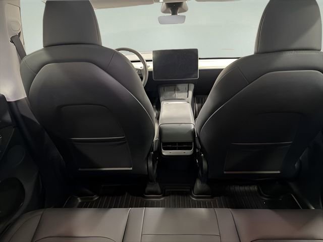 Used 2023 Tesla Model Y Long Range image 29
