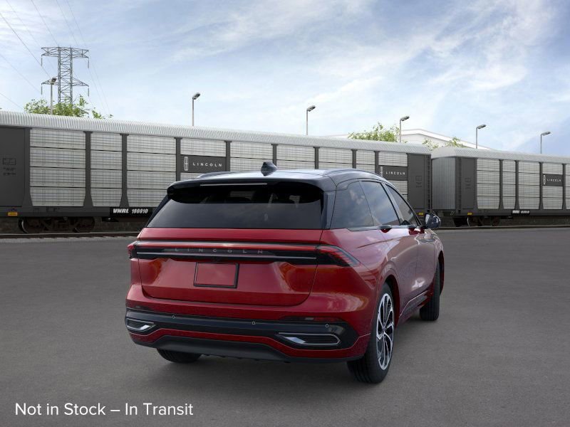 New 2026 Lincoln Nautilus Reserve image 8