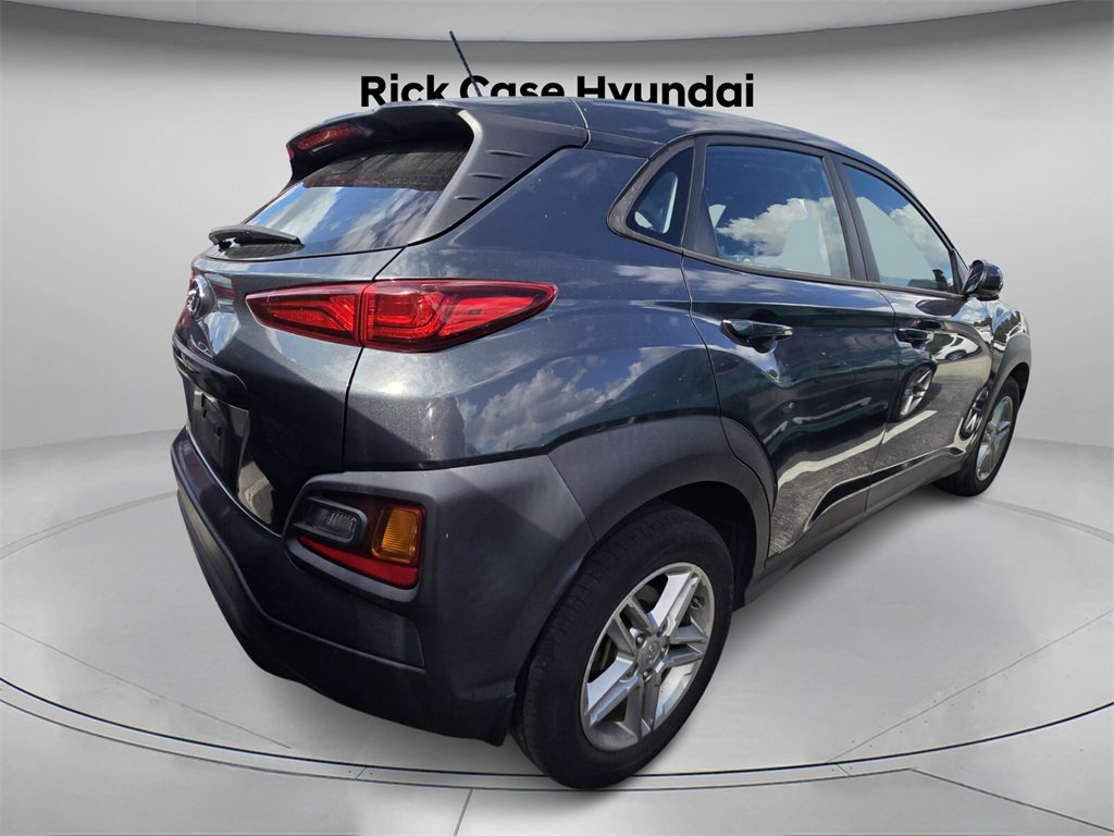 Used 2021 Hyundai Kona SE w/ Cargo Package image 5