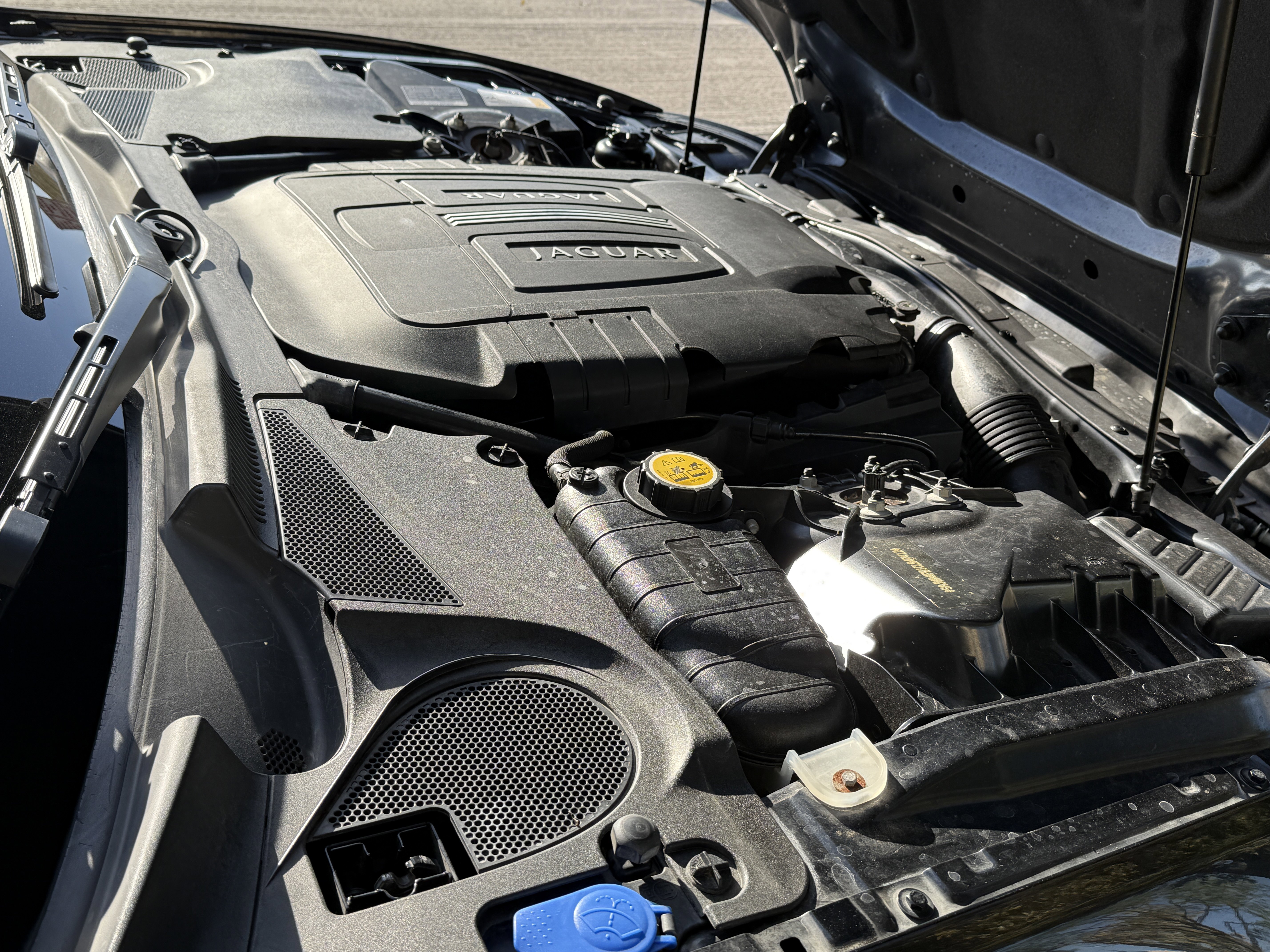 Used 2012 Jaguar XK Coupe image 30