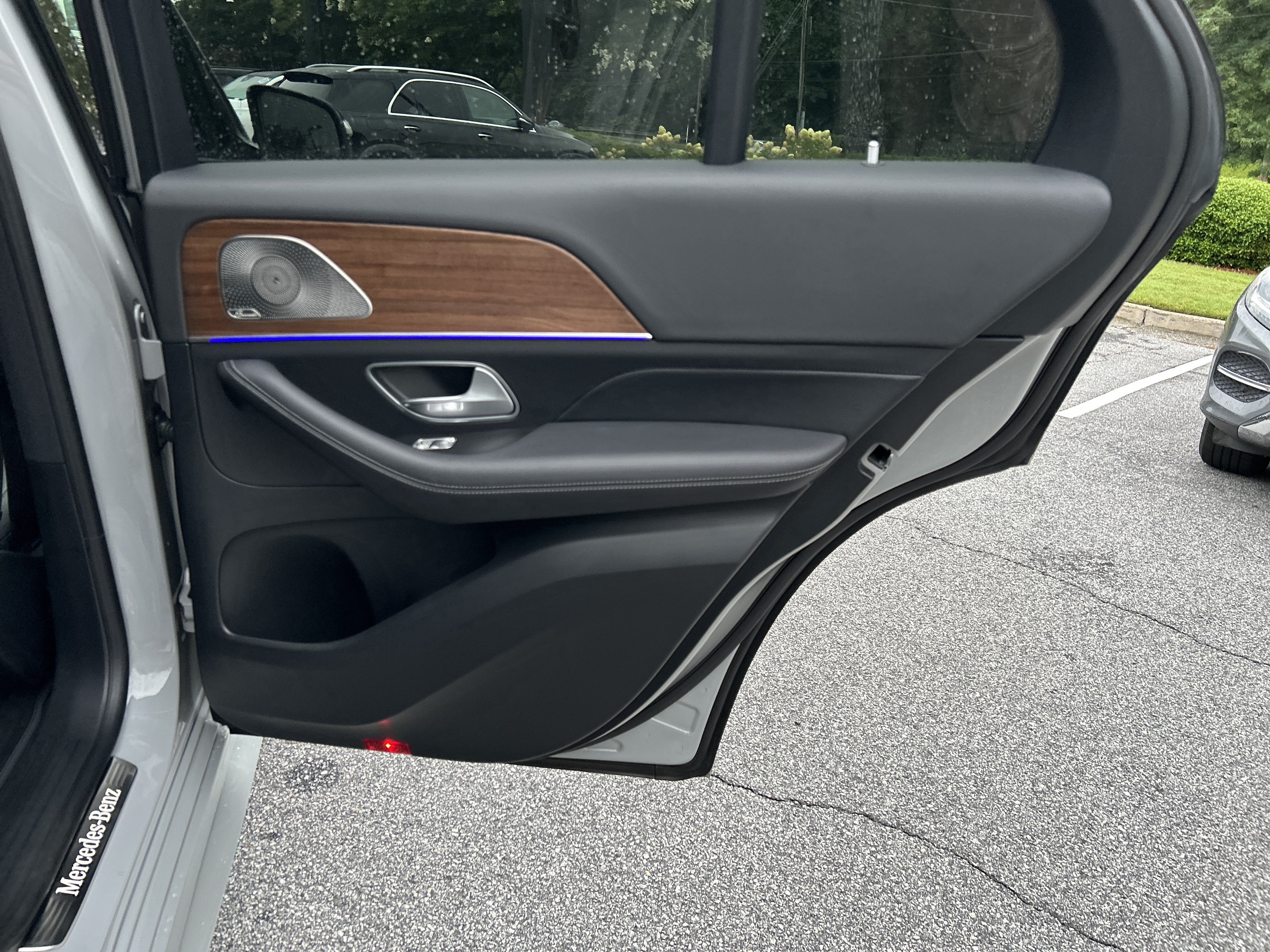 Certified 2025 Mercedes-Benz GLE 450 4MATIC image 42