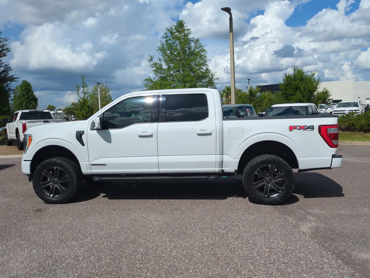Used 2021 Ford F150 Lariat AWD/4WD image 3