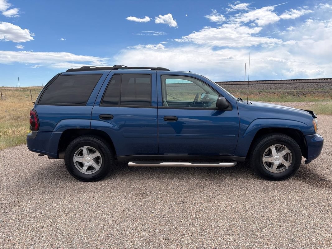 Used 2006 Chevrolet TrailBlazer LS w/ LS Preferred Equipment Group AWD/4WD image 6