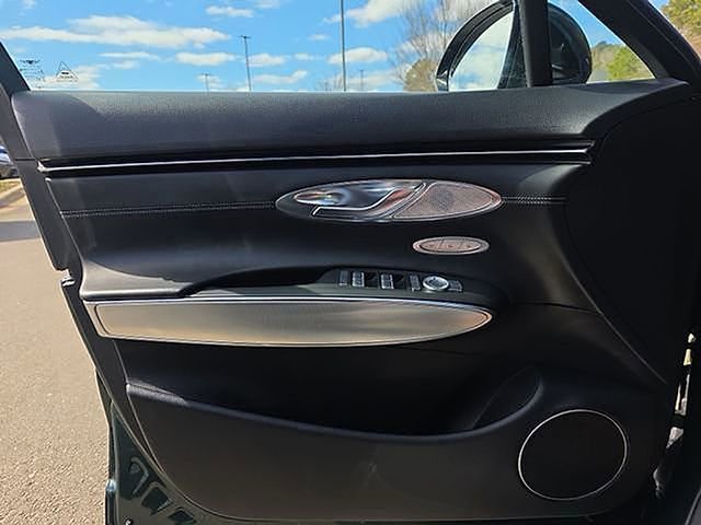 Used 2023 Genesis GV70 2.5T Select w/ Select Package image 56