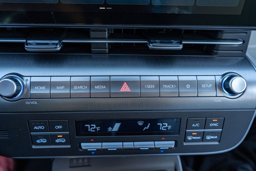 New 2026 Hyundai Kona SEL Premium image 32