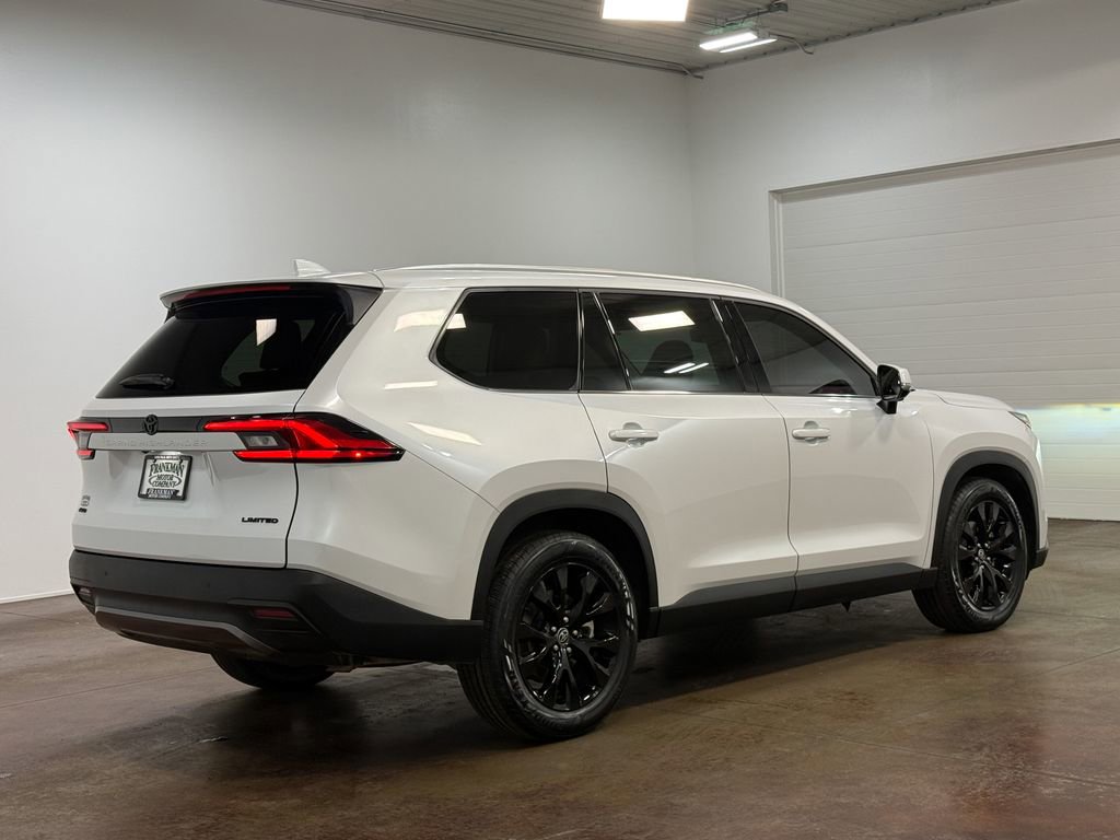 Used 2024 Toyota Grand Highlander AWD image 4