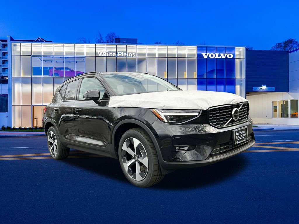 New 2026 Volvo XC40 B5 Plus w/ Climate Package AWD/4WD image 1