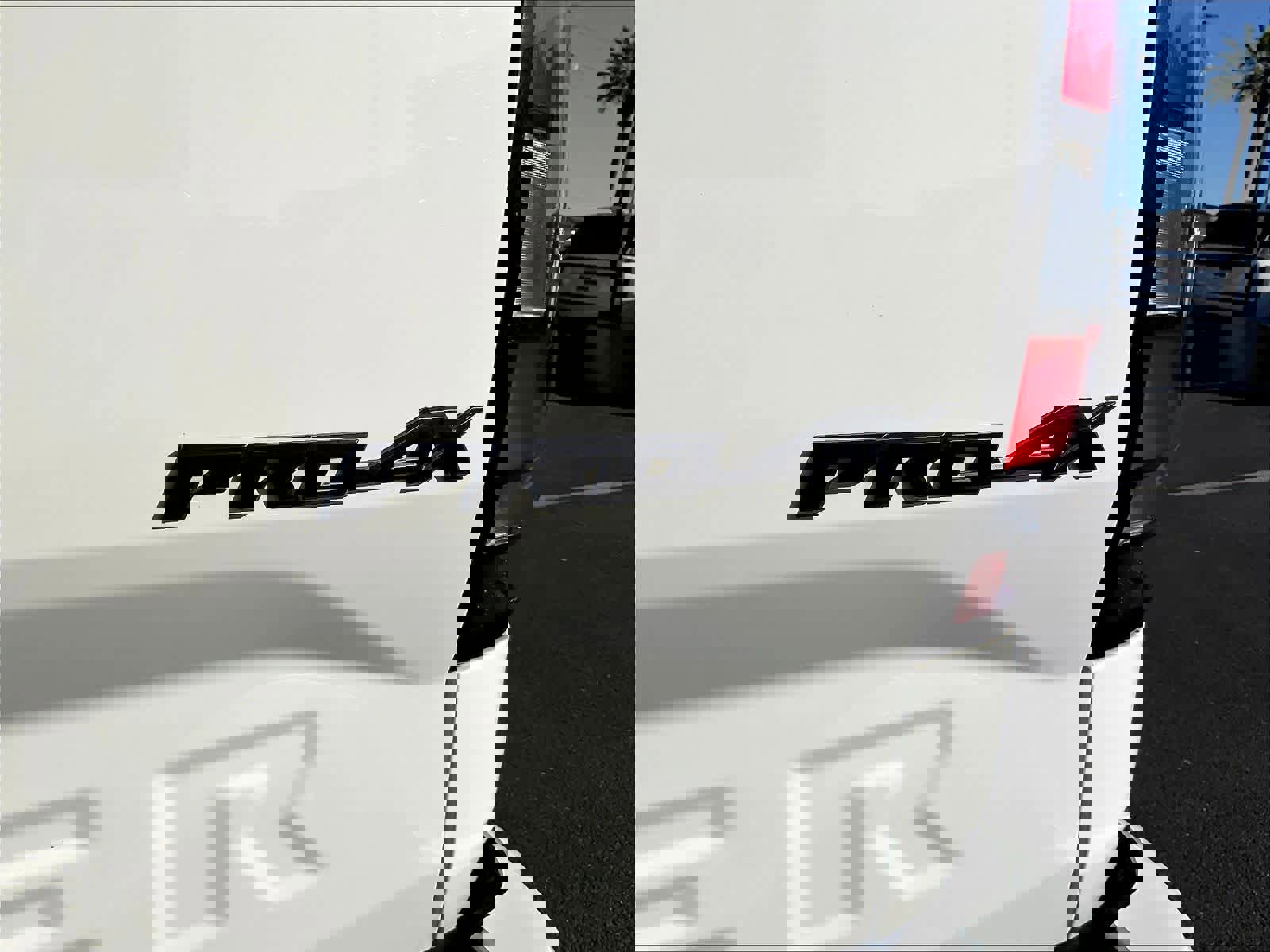 Used 2024 Nissan Frontier PRO-4X w/ Technology Package image 10