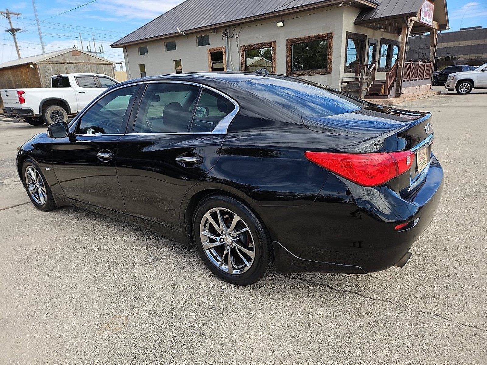 Used 2017 INFINITI Q50 Signature Edition RWD image 4