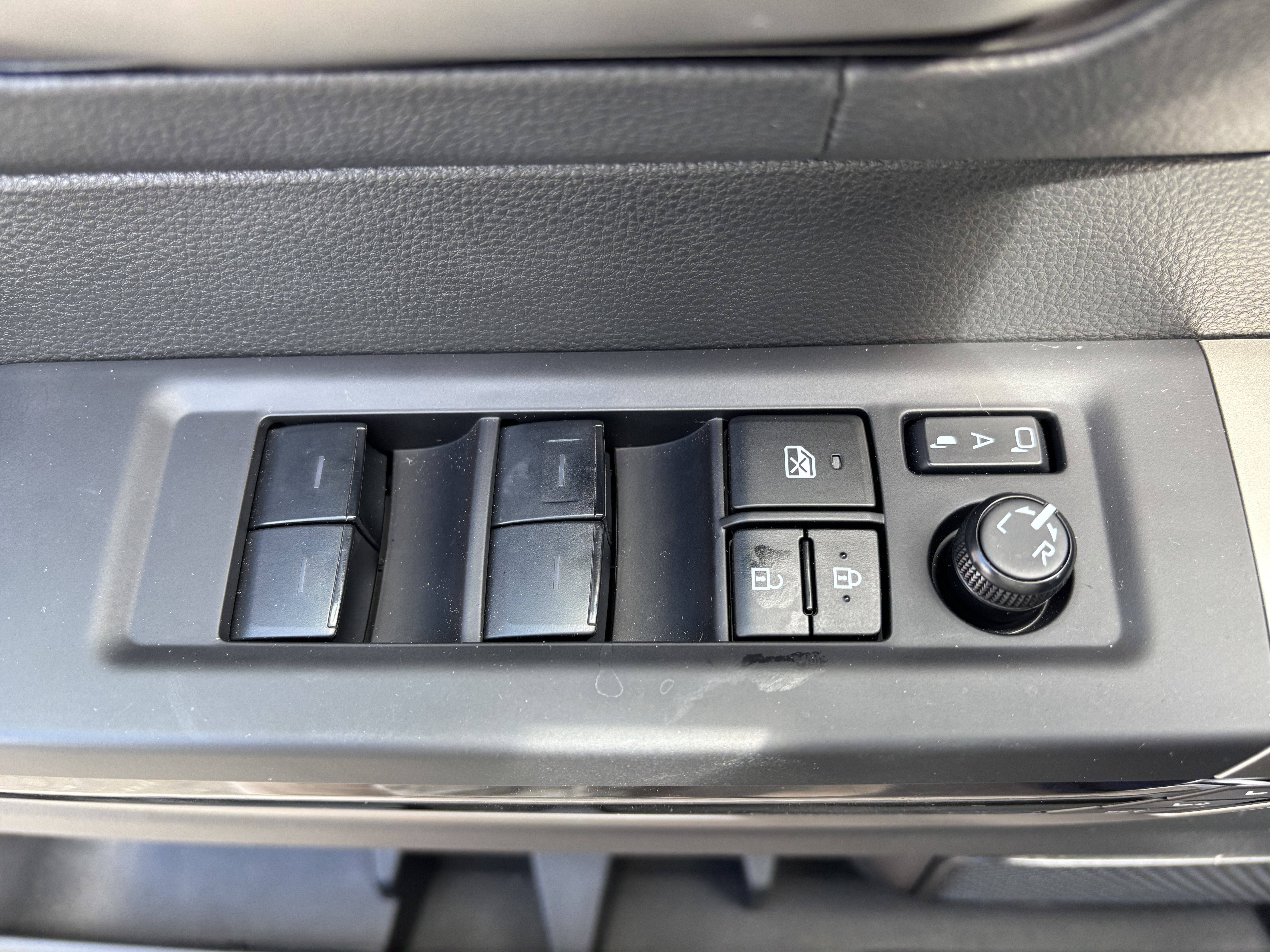 Used 2024 Toyota Tundra Limited w/ TRD Off-Road Package AWD/4WD image 14