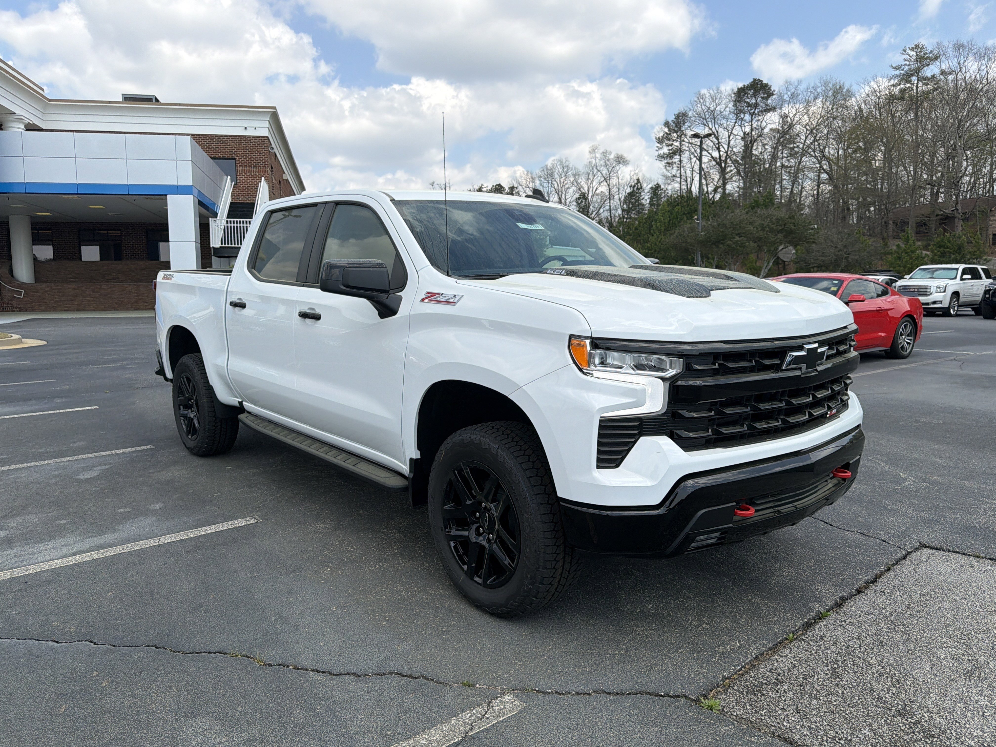 New 2026 Chevrolet Silverado 1500 LT Trail Boss w/ Convenience Package II image 3