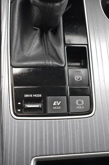 Used 2025 Toyota Sienna XLE image 35