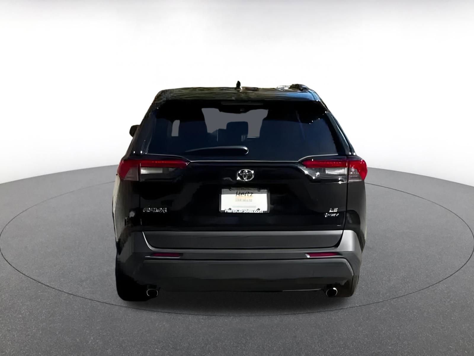 Used 2025 Toyota RAV4 LE image 11