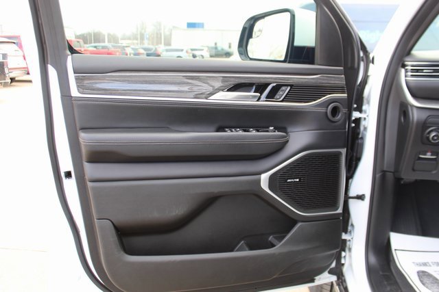 Used 2022 Jeep Wagoneer Series II w/ Advanced All Terrain Group image 10