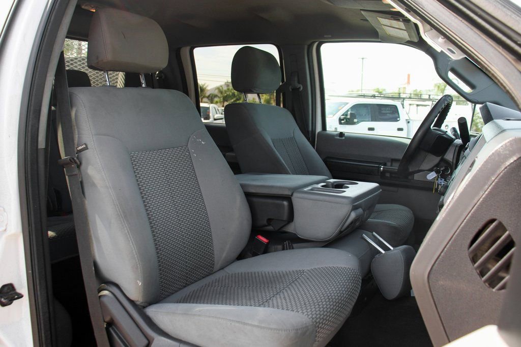 Used 2015 Ford F550 4x4 Crew Cab Super Duty image 34