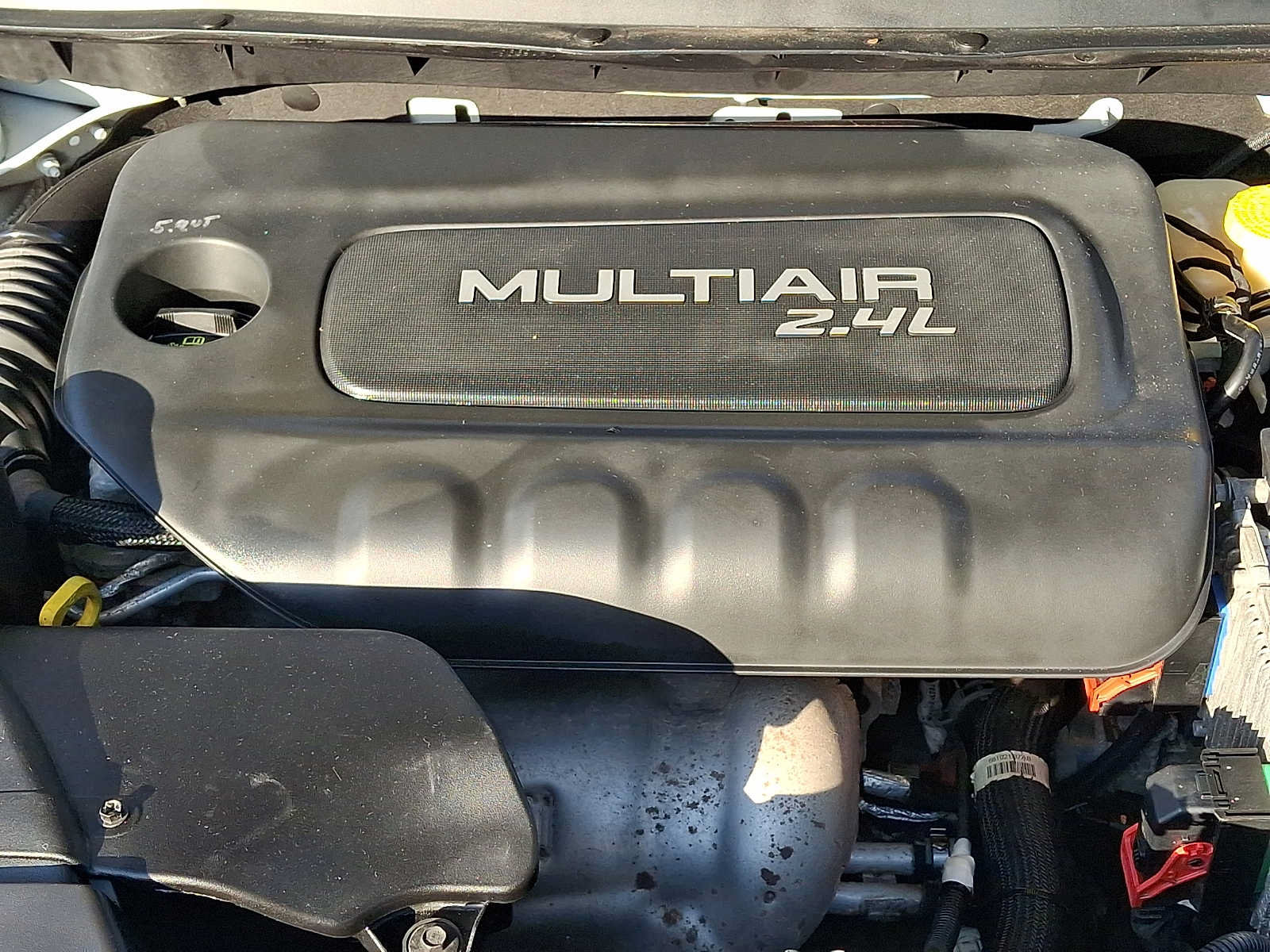 Used 2016 Jeep Cherokee Latitude AWD/4WD image 29