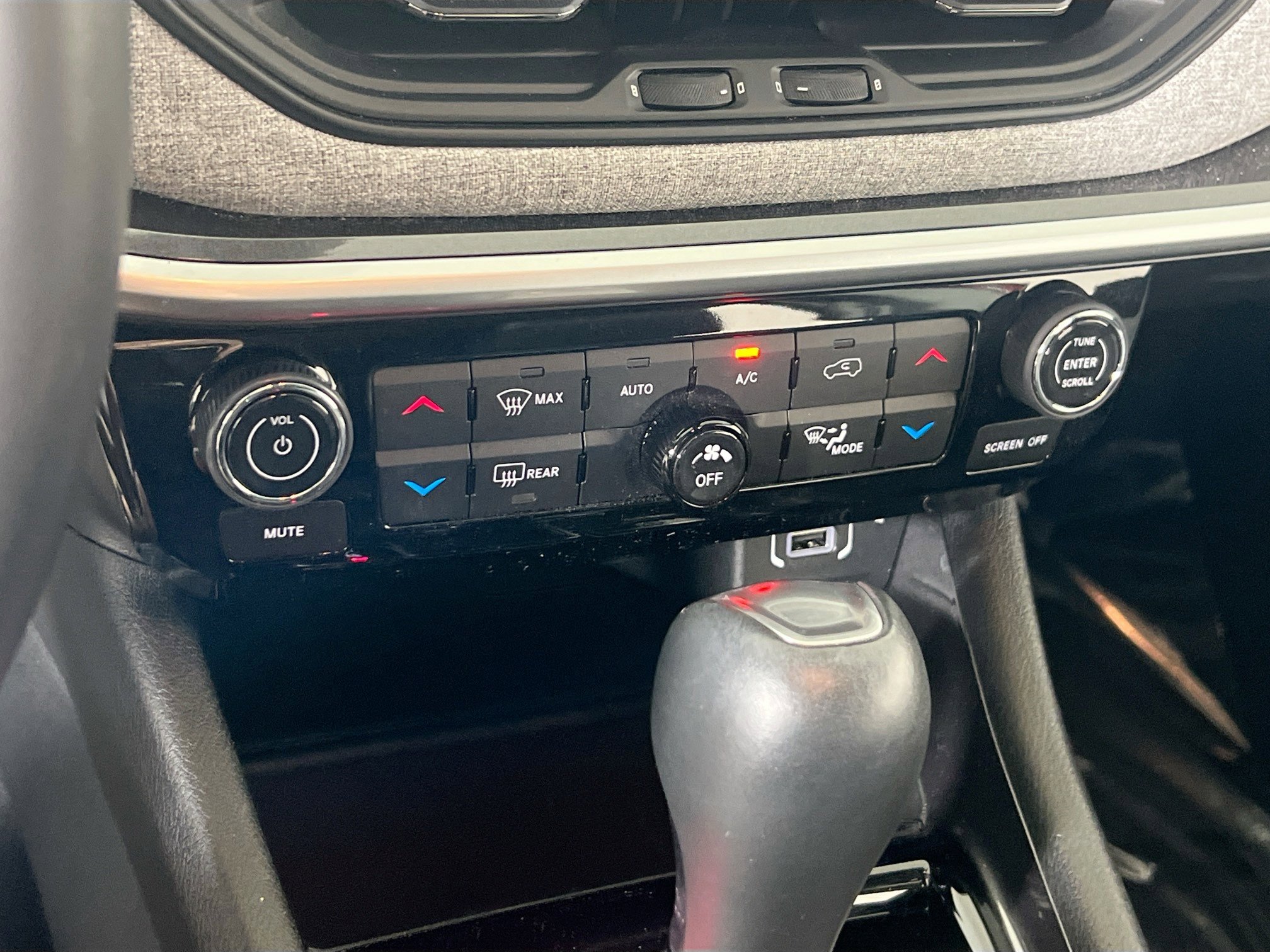 Used 2022 Jeep Compass Latitude w/ Convenience Group image 15