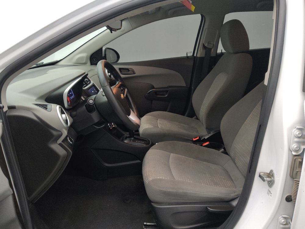 Used 2020 Chevrolet Sonic LT FWD image 17