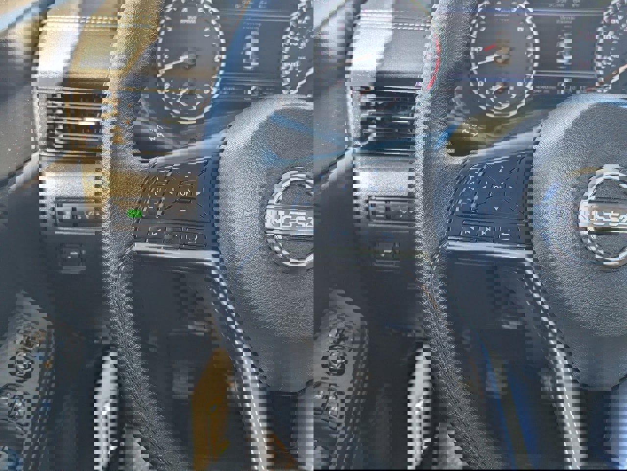 Certified 2024 Nissan Sentra SV image 25