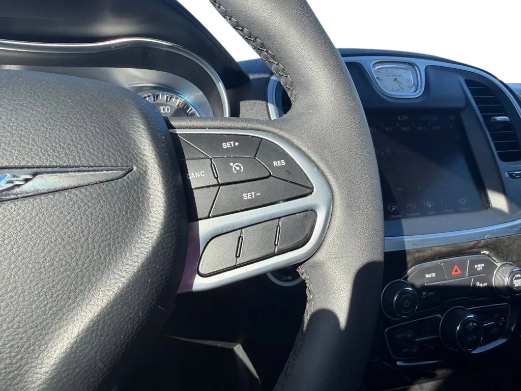 Used 2023 Chrysler 300 Touring L w/ Comfort Group AWD/4WD image 17