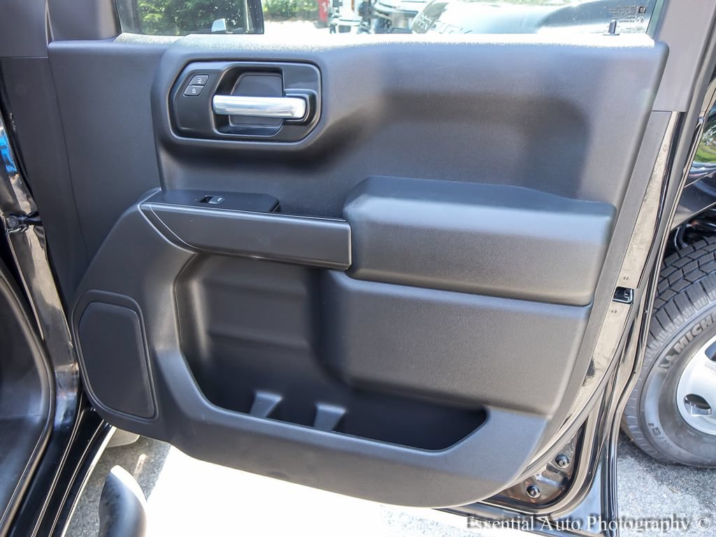 Used 2021 Chevrolet Silverado 1500 Custom AWD/4WD image 22