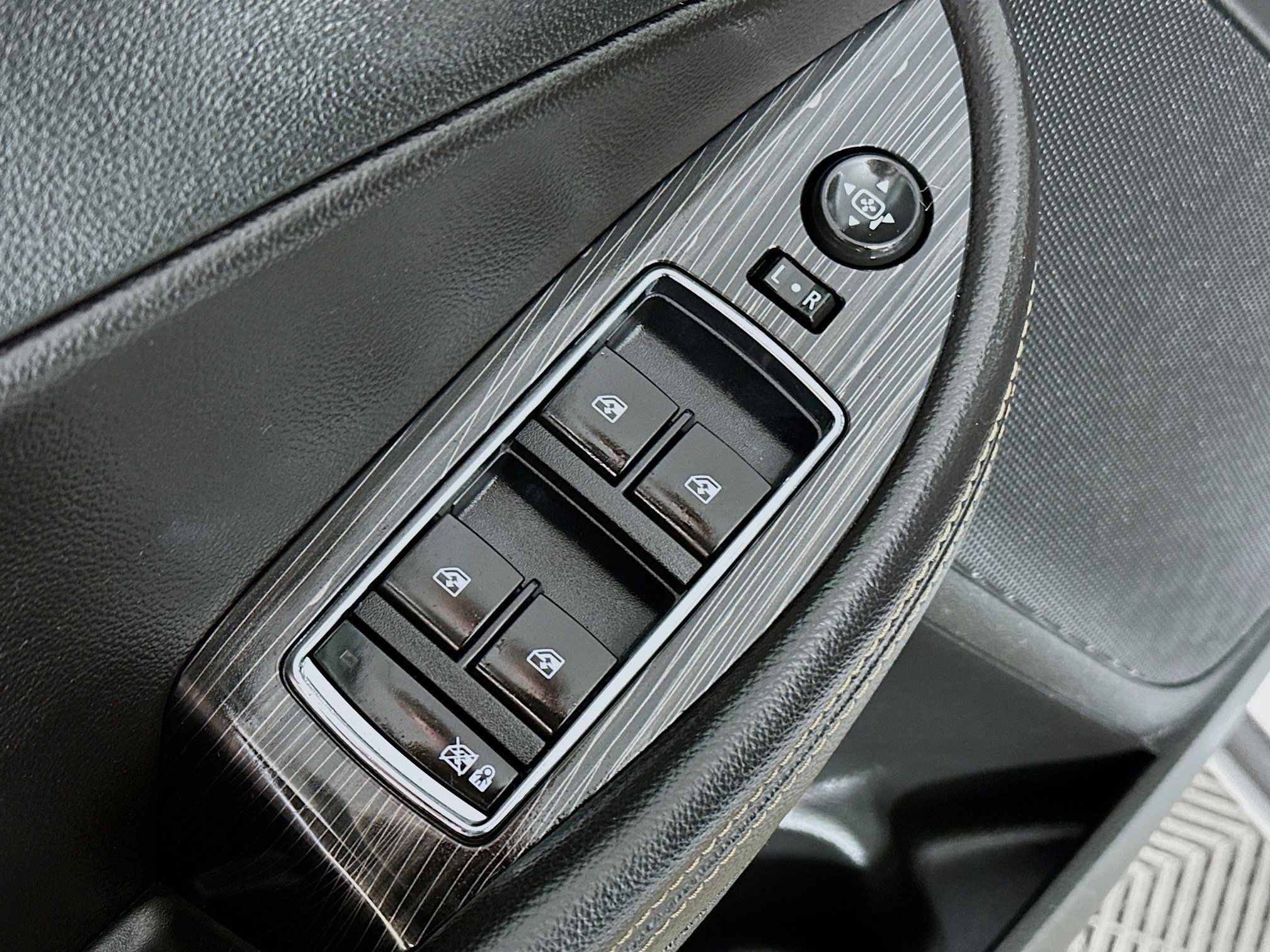 Used 2017 Chevrolet Impala Premier image 17