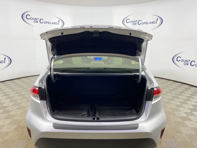 Used 2024 Toyota Corolla LE FWD image 6