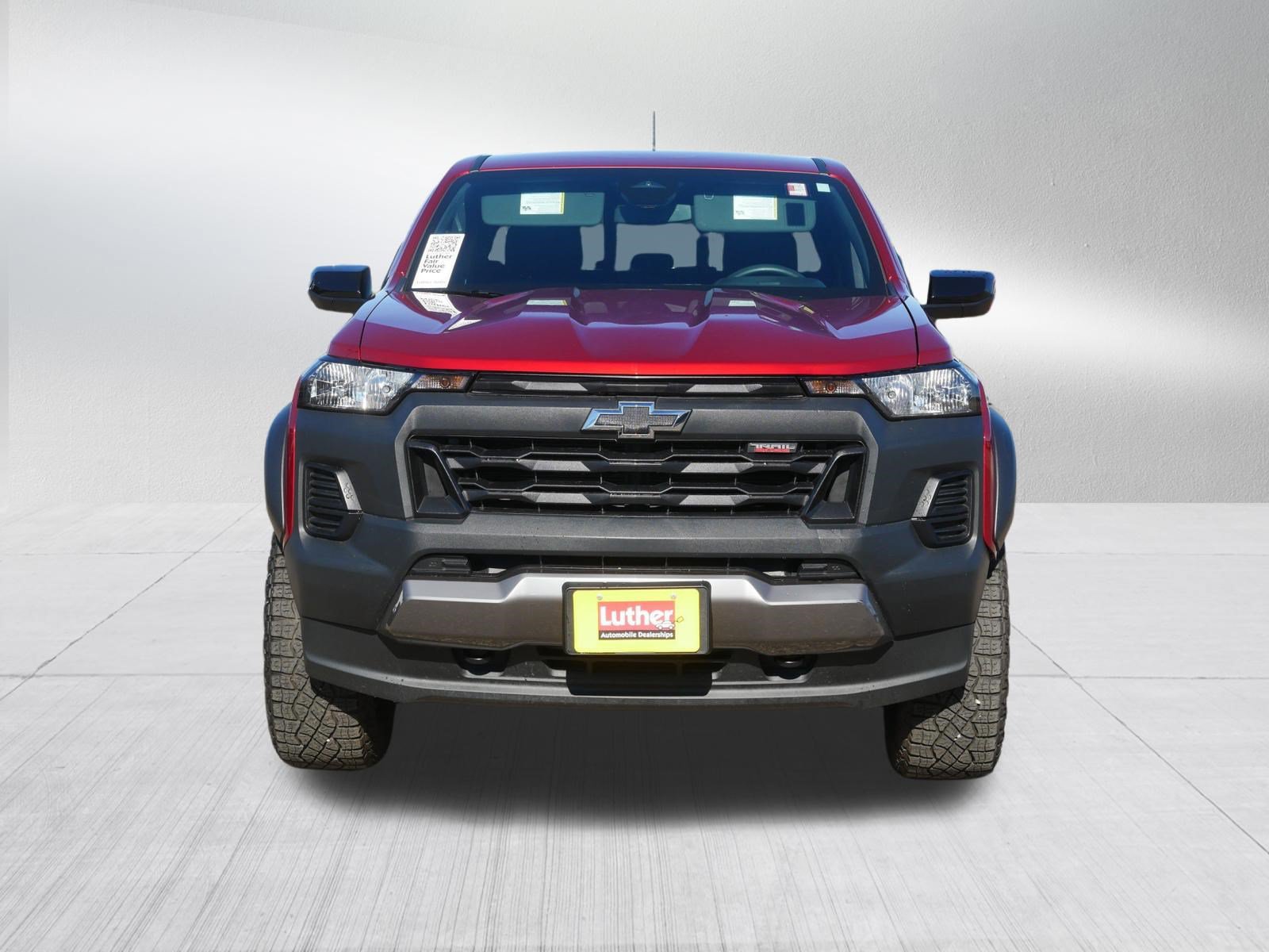 Used 2024 Chevrolet Colorado Trail Boss w/ Advanced Trailering Package AWD/4WD image 2