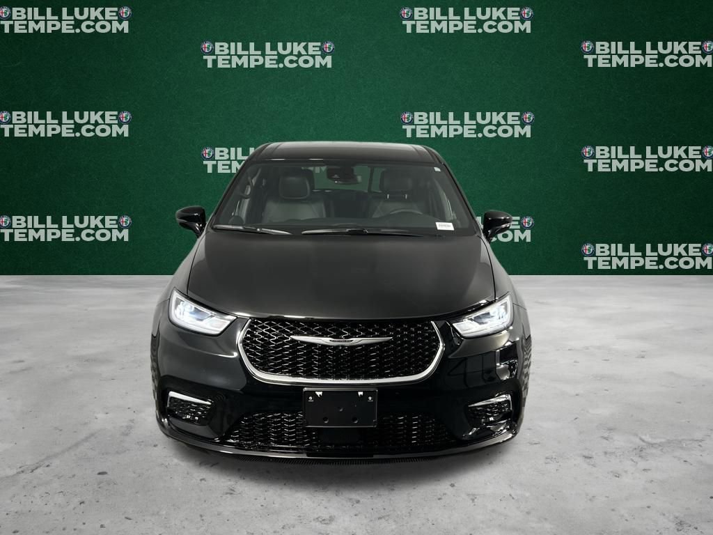 Used 2025 Chrysler Pacifica Select image 7