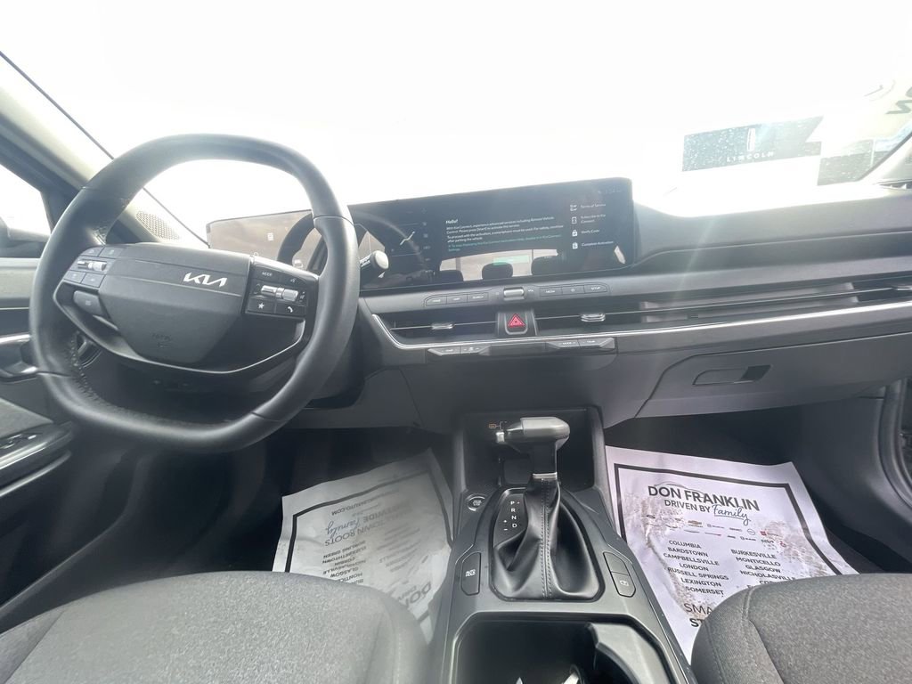 Used 2025 Kia K4 EX image 10
