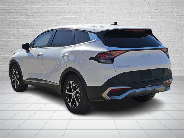 Used 2023 Kia Sportage EX image 3