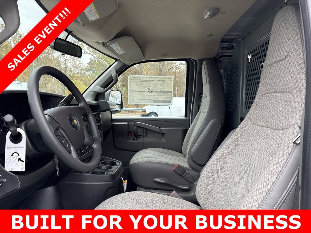 New 2025 Chevrolet Express 2500 RWD image 5