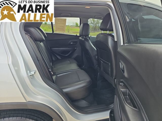 Used 2022 Chevrolet Trax LT w/ Driver Confidence Package AWD/4WD image 26