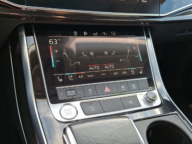 Used 2020 Audi Q8 Premium Plus w/ Premium Plus Package AWD/4WD image 16