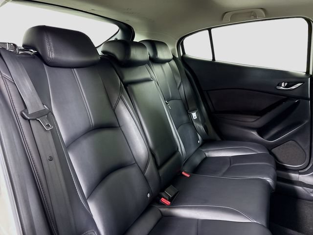 Used 2018 MAZDA MAZDA3 Touring FWD image 27