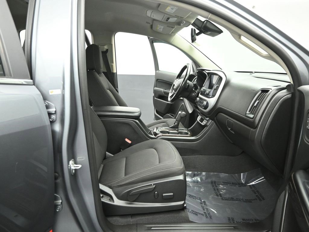 Used 2020 GMC Canyon SLE w/ Driver Alert Package image 28