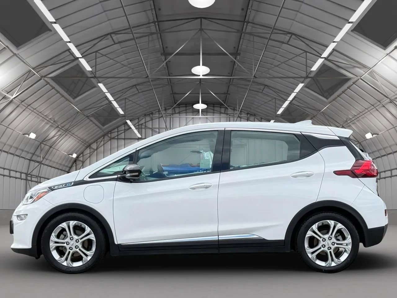 Used 2018 Chevrolet Bolt LT image 4