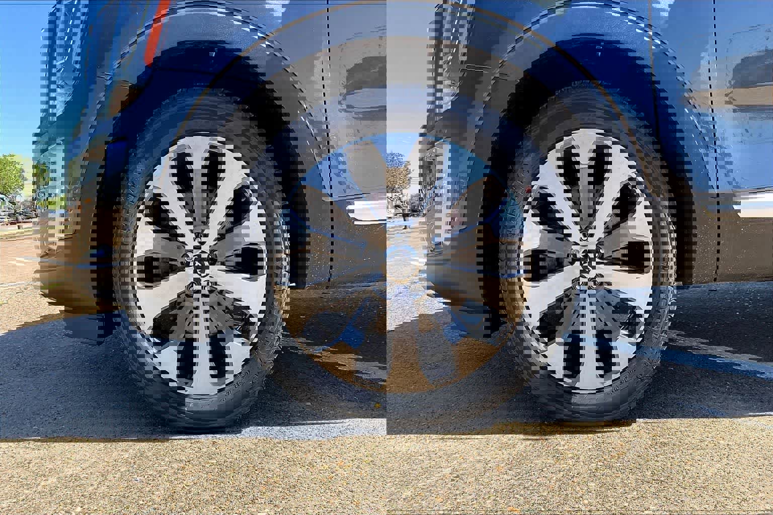 Certified 2022 Kia Telluride S image 8